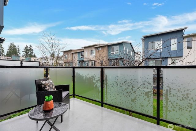 14671 36th Court NE, Lake Forest Park, WA 98155