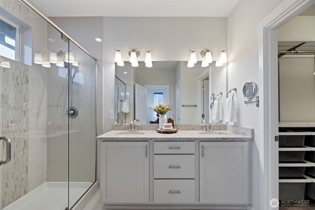 14671 36th Court NE, Lake Forest Park, WA 98155