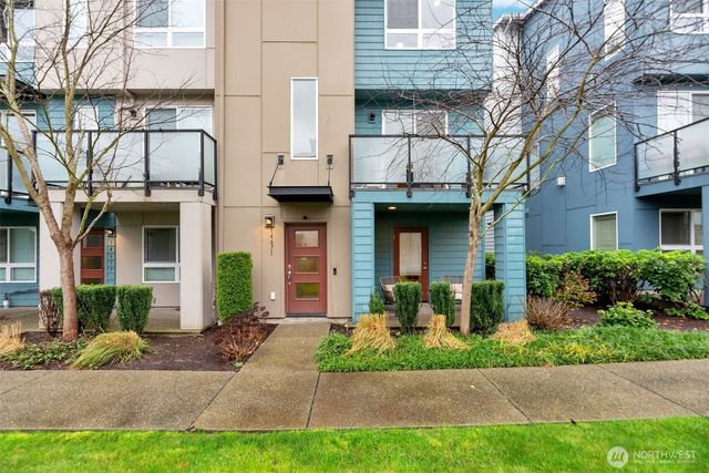 14671 36th Court NE, Lake Forest Park, WA 98155