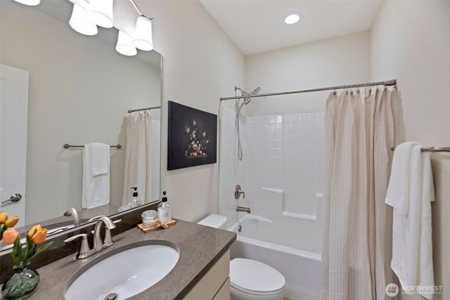 14671 36th Court NE, Lake Forest Park, WA 98155