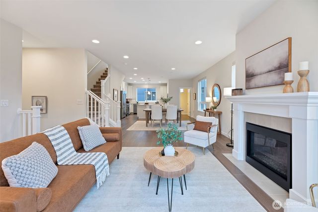 14671 36th Court NE, Lake Forest Park, WA 98155