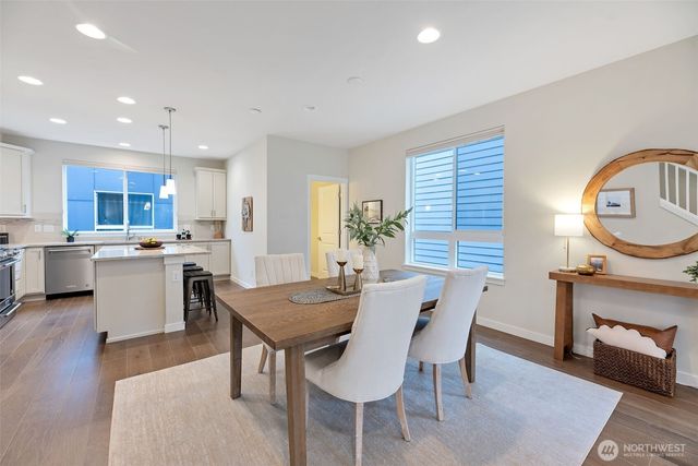 14671 36th Court NE, Lake Forest Park, WA 98155