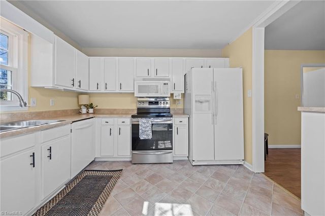 304 Eastway Lane, Graham, NC 27253