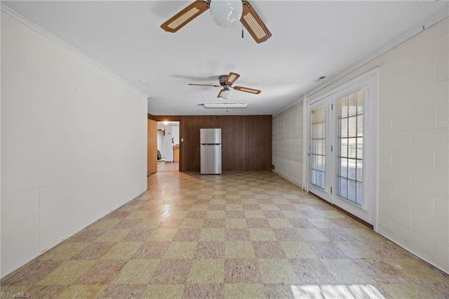 304 Eastway Lane, Graham, NC 27253