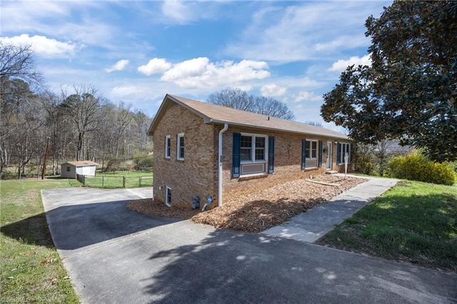 304 Eastway Lane, Graham, NC 27253