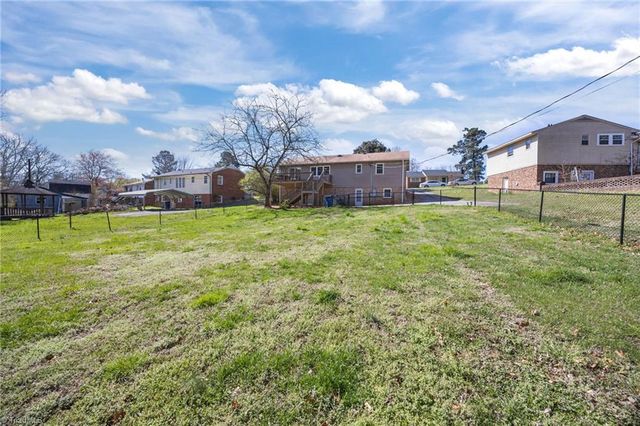 304 Eastway Lane, Graham, NC 27253