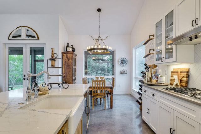 1271 Toro PASS, Wimberley, TX 78676