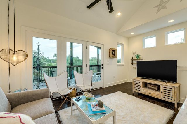 1271 Toro PASS, Wimberley, TX 78676