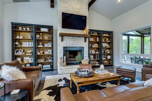 1271 Toro PASS, Wimberley, TX 78676
