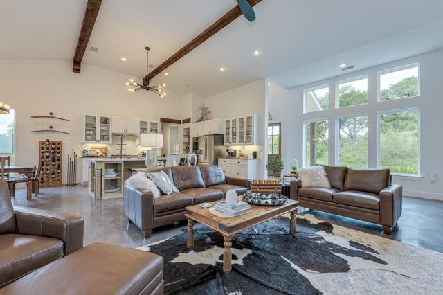 1271 Toro PASS, Wimberley, TX 78676