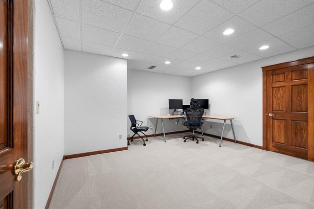 255 TRADERS POINT LANE, Green Bay, WI 54302
