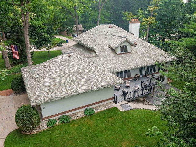 255 TRADERS POINT LANE, Green Bay, WI 54302