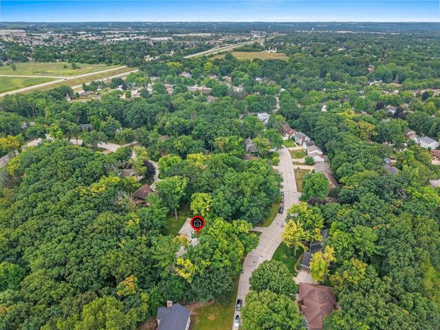 255 TRADERS POINT LANE, Green Bay, WI 54302