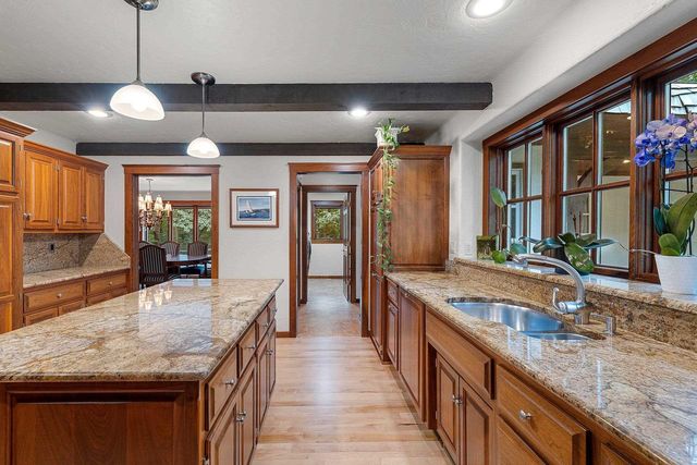 255 TRADERS POINT LANE, Green Bay, WI 54302