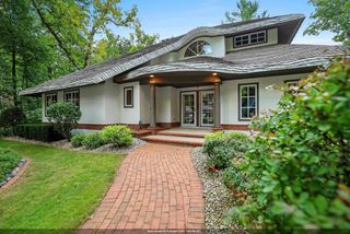 255 TRADERS POINT LANE, Green Bay, WI 54302