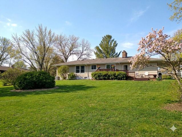 701 Deer Lane, Sleepy Hollow, IL 60118