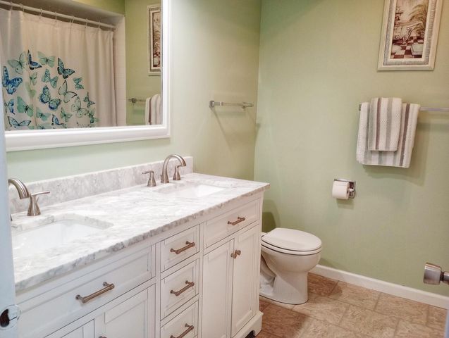 701 Deer Lane, Sleepy Hollow, IL 60118