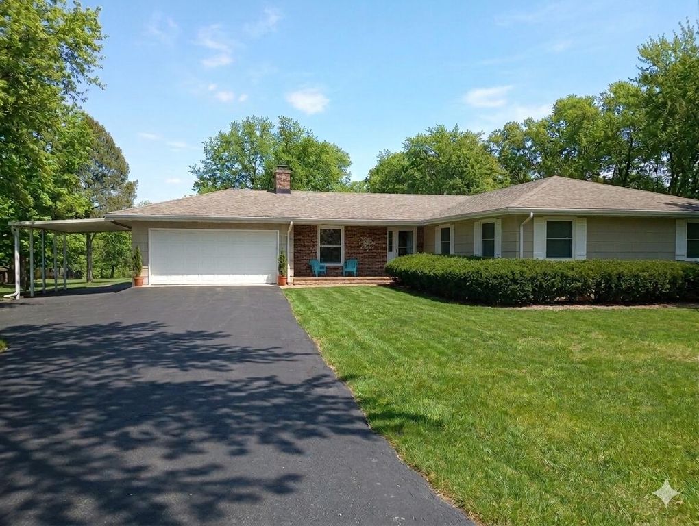 701 Deer Lane, Sleepy Hollow, IL 60118