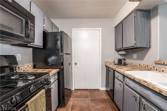 2120 Ramrod Avenue 415, Henderson, NV 89014