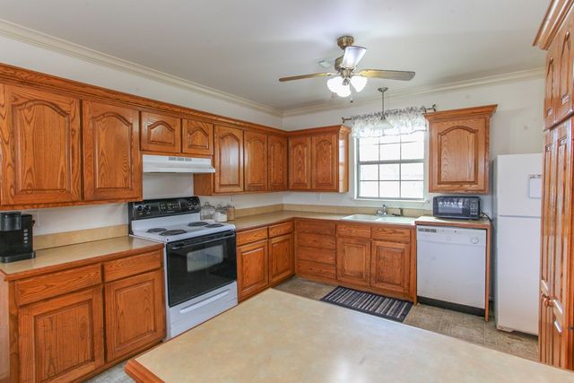 809 Baylor Blvd, Big Spring, TX 79720