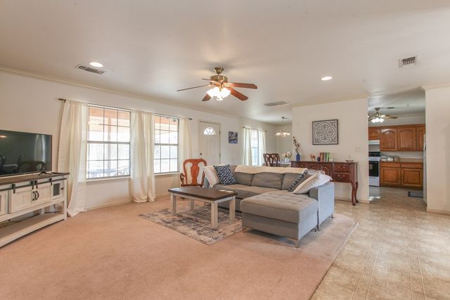 809 Baylor Blvd, Big Spring, TX 79720