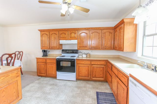 809 Baylor Blvd, Big Spring, TX 79720