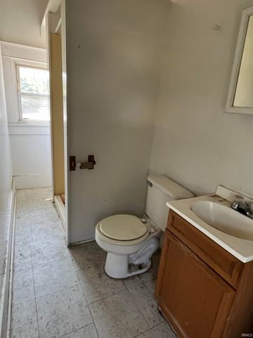 115 E 2Nd Street, Peru, IN 46970