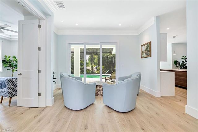 2515 Royal Palm CT, Naples, FL 34103