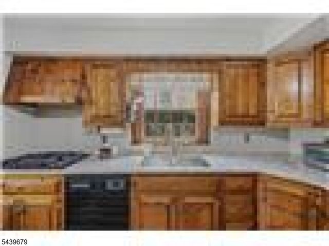 85 Stewart Ave, Kearny Town, NJ 07032