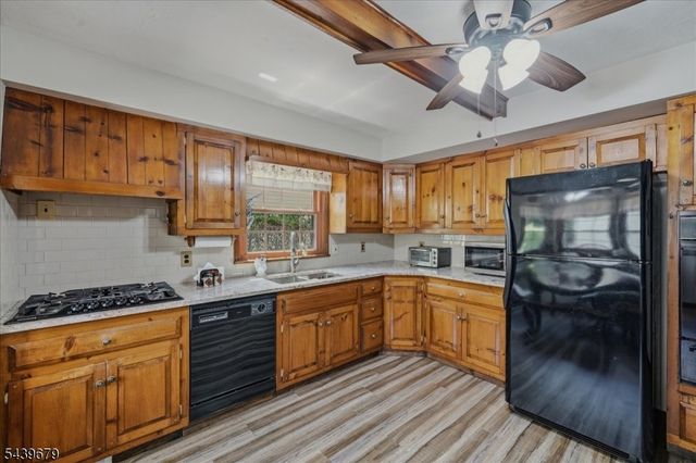 85 Stewart Ave, Kearny Town, NJ 07032