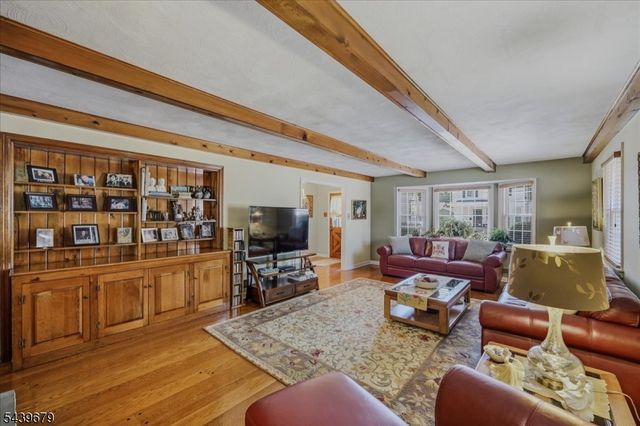 85 Stewart Ave, Kearny Town, NJ 07032