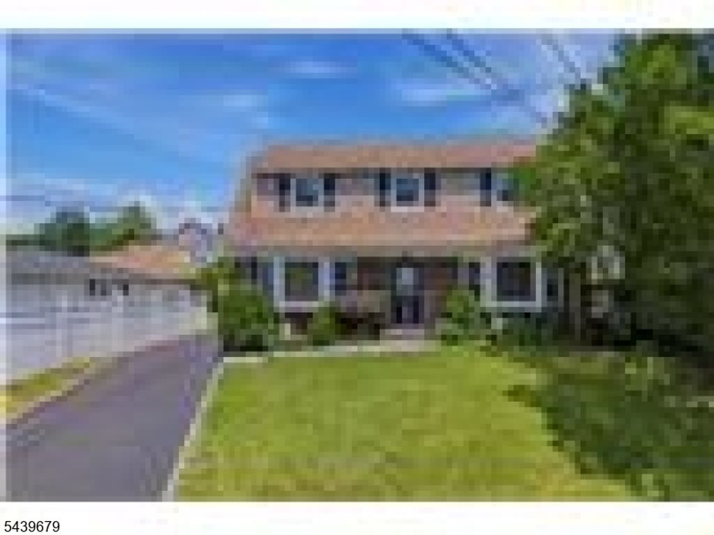 85 Stewart Ave, Kearny Town, NJ 07032