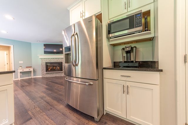 41 N Wolfcreek Road, Columbus, IN 47201