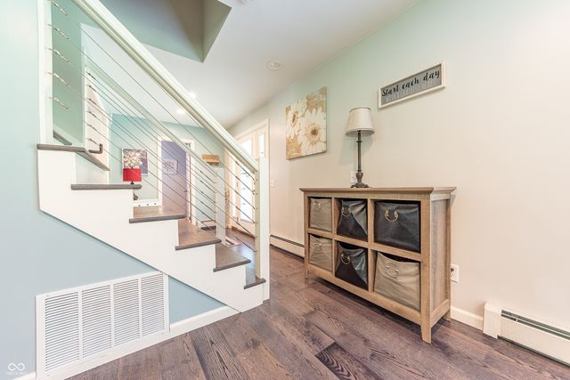 41 N Wolfcreek Road, Columbus, IN 47201