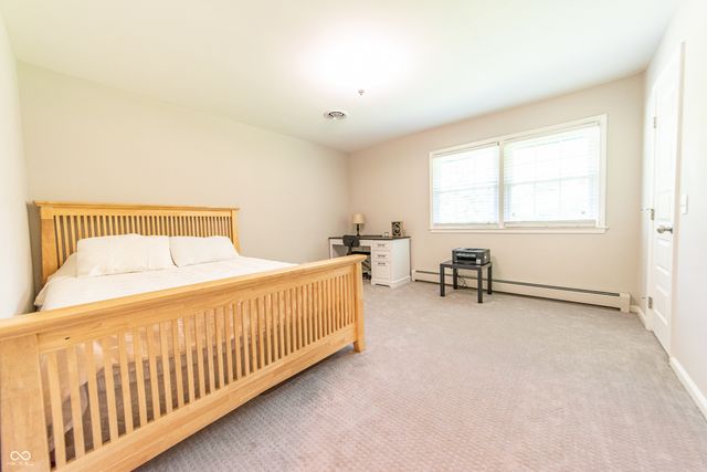 41 N Wolfcreek Road, Columbus, IN 47201