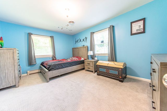 41 N Wolfcreek Road, Columbus, IN 47201