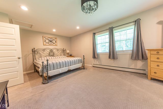 41 N Wolfcreek Road, Columbus, IN 47201