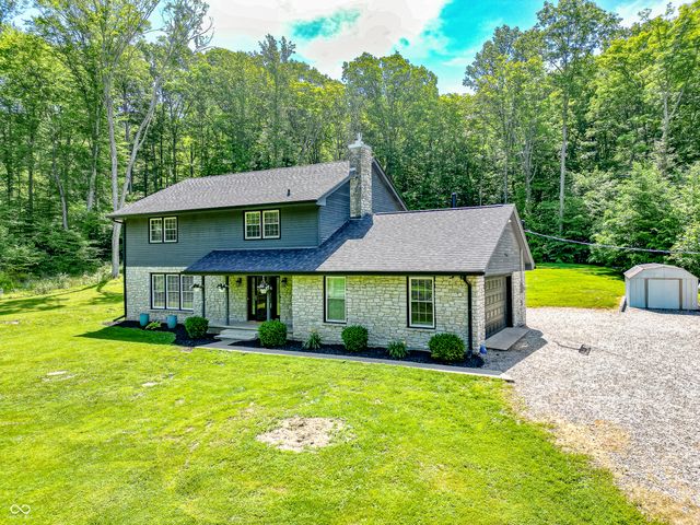 41 N Wolfcreek Road, Columbus, IN 47201