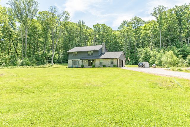 41 N Wolfcreek Road, Columbus, IN 47201