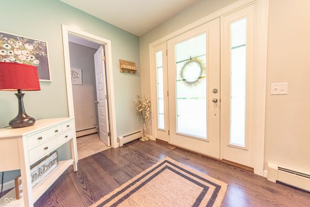 41 N Wolfcreek Road, Columbus, IN 47201