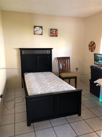 13749 SW 147th Circle Ln 235, Miami, FL 33186