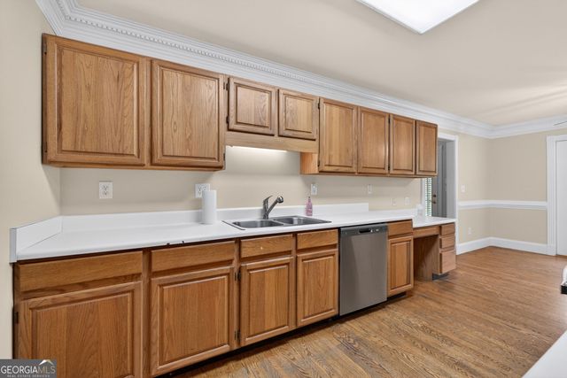 180 Riverbend Drive, Mcdonough, GA 30252