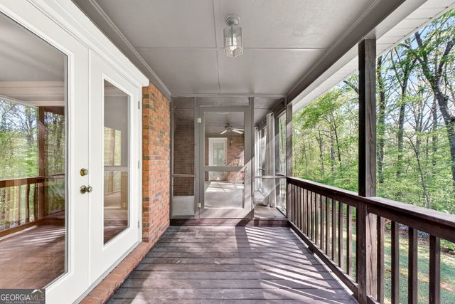 180 Riverbend Drive, Mcdonough, GA 30252