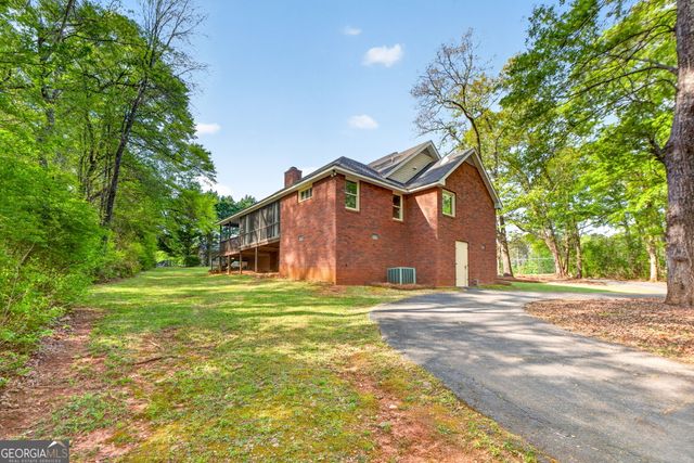 180 Riverbend Drive, Mcdonough, GA 30252