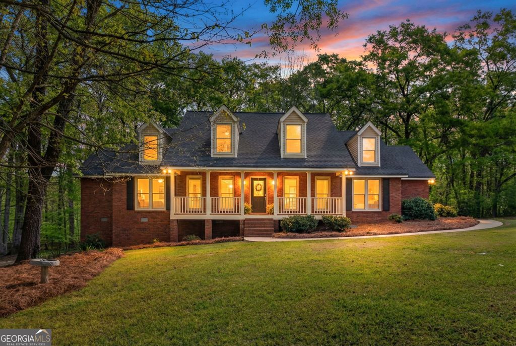 180 Riverbend Drive, Mcdonough, GA 30252