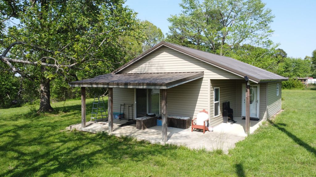 468 Martingale Drive, Theodosia, MO 65761