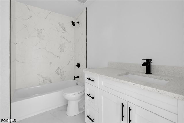 863 Burrows AVE, Lehigh Acres, FL 33974