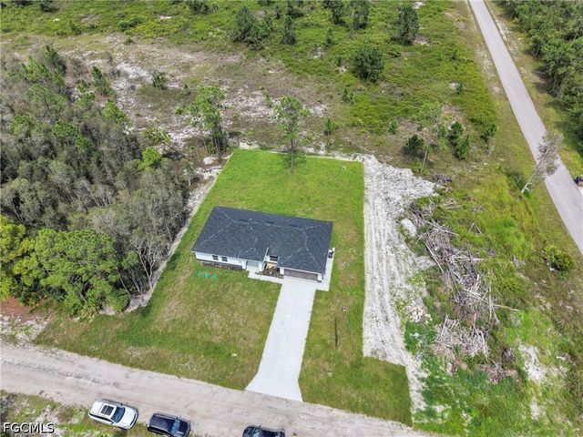863 Burrows AVE, Lehigh Acres, FL 33974