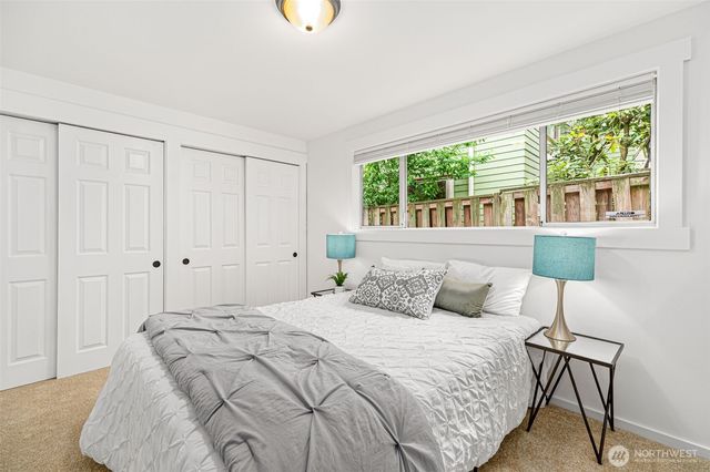 10758 Ashworth Avenue N, Seattle, WA 98133