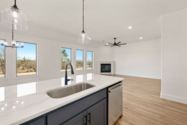 220 Basalt Lane, Reno, TX 76020